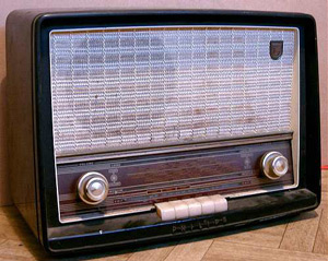 sejarah radio
